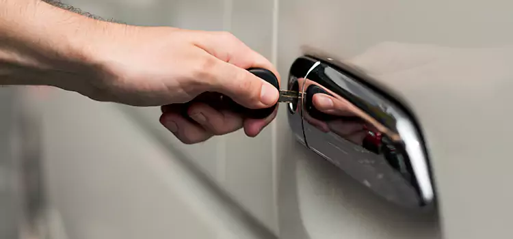 Why Choose Our Auto Locksmith Team in Spanaway, WA?
